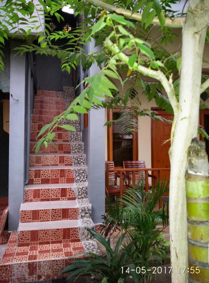 Chika House Villa กีลีตราวางัน ภายนอก รูปภาพ