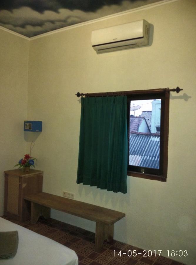 Chika House Villa กีลีตราวางัน ภายนอก รูปภาพ